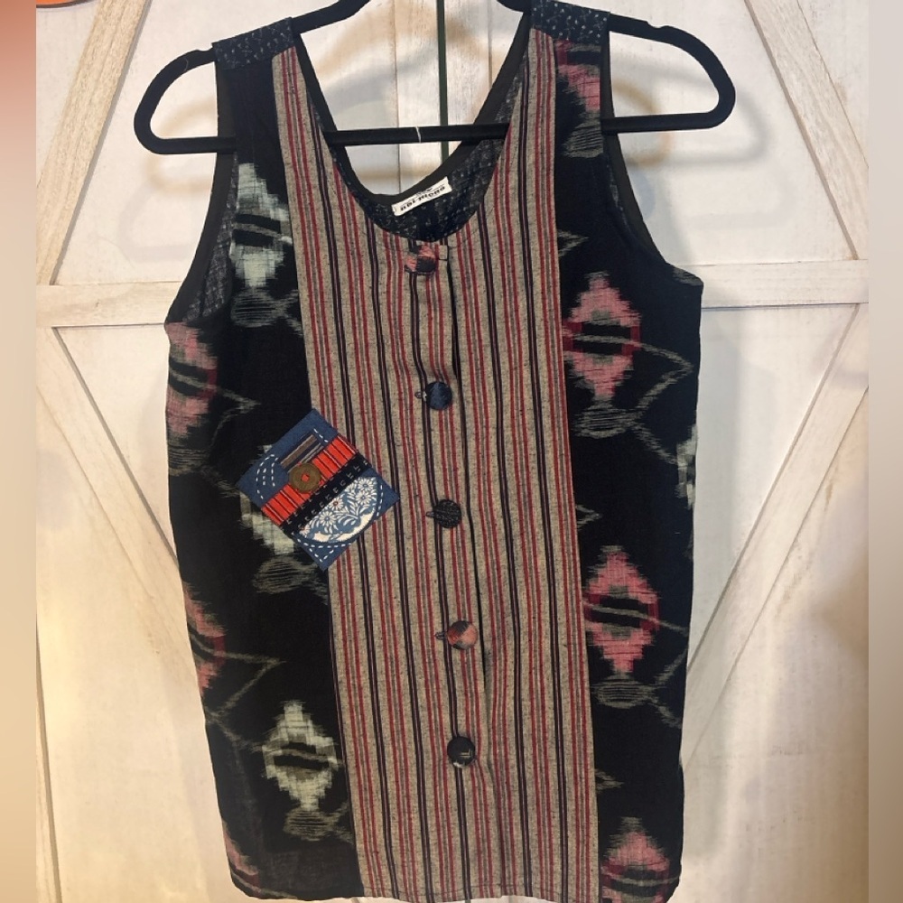 Black and Pink Patterned Sleeveless Top bin 1042